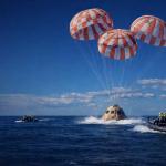 NASA Artemis II Orion spacecraft splashdown in Pacific Ocean after successful crewed Moon orbit mission in 2026